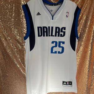 Dallas Mavericks Jersey, Chandler Parsons #25, size M, authentic